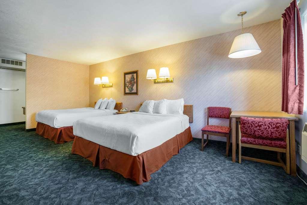 Rodeway Inn Whitehall Стая снимка